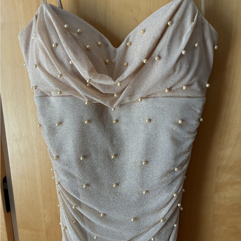 Emerald Sundae Cream Strapless Bodycon Dress Sweetheart Neckline